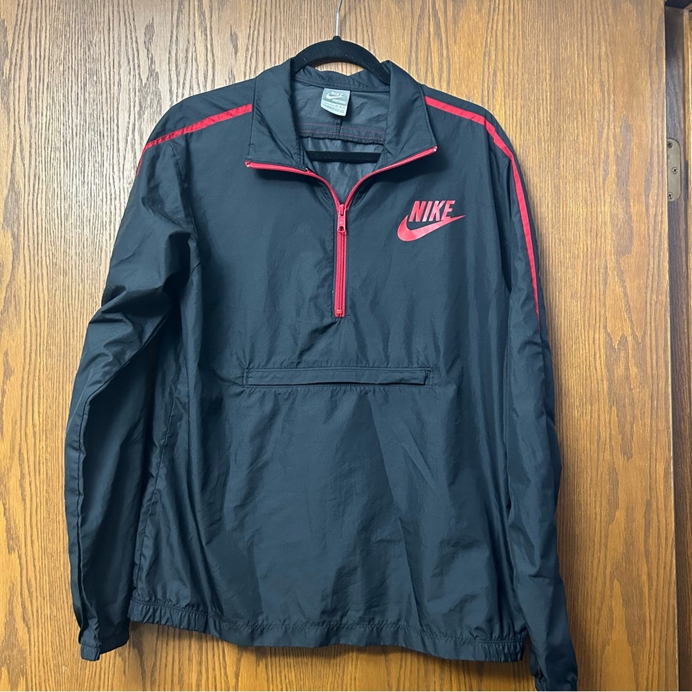 Men’s Medium Nike Pullover Size Medium Black & Red 1/4 Zip